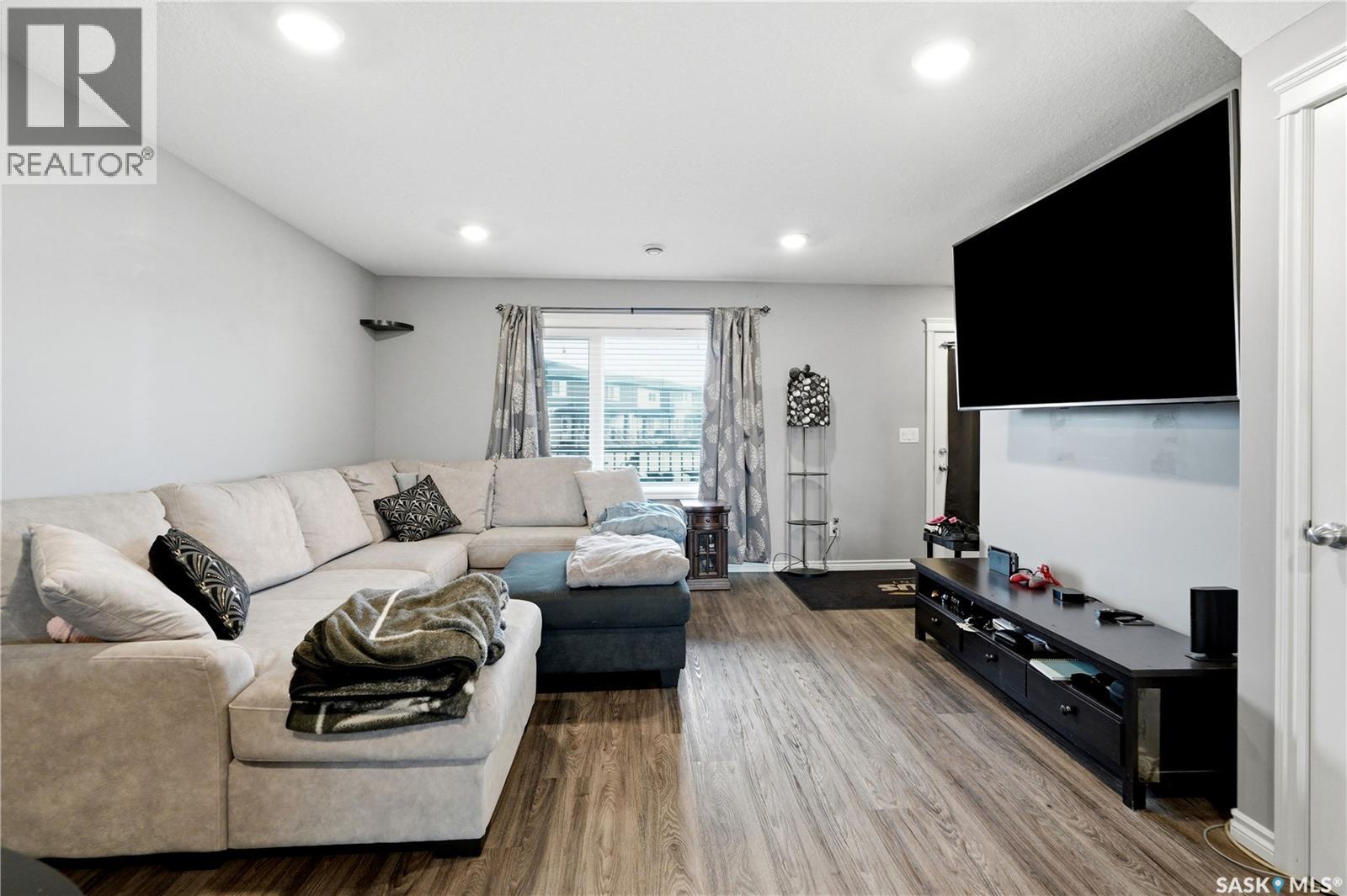 618 110 Akhtar BEND — photo 8