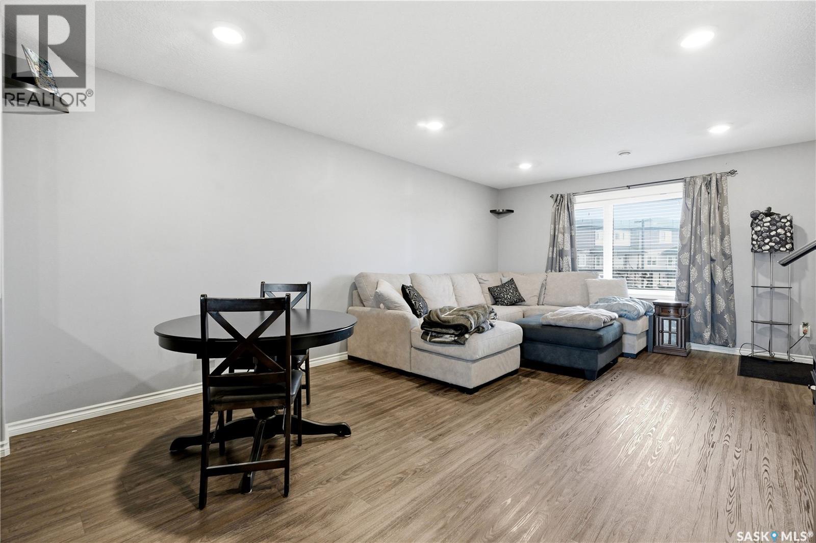 618 110 Akhtar BEND — photo 9