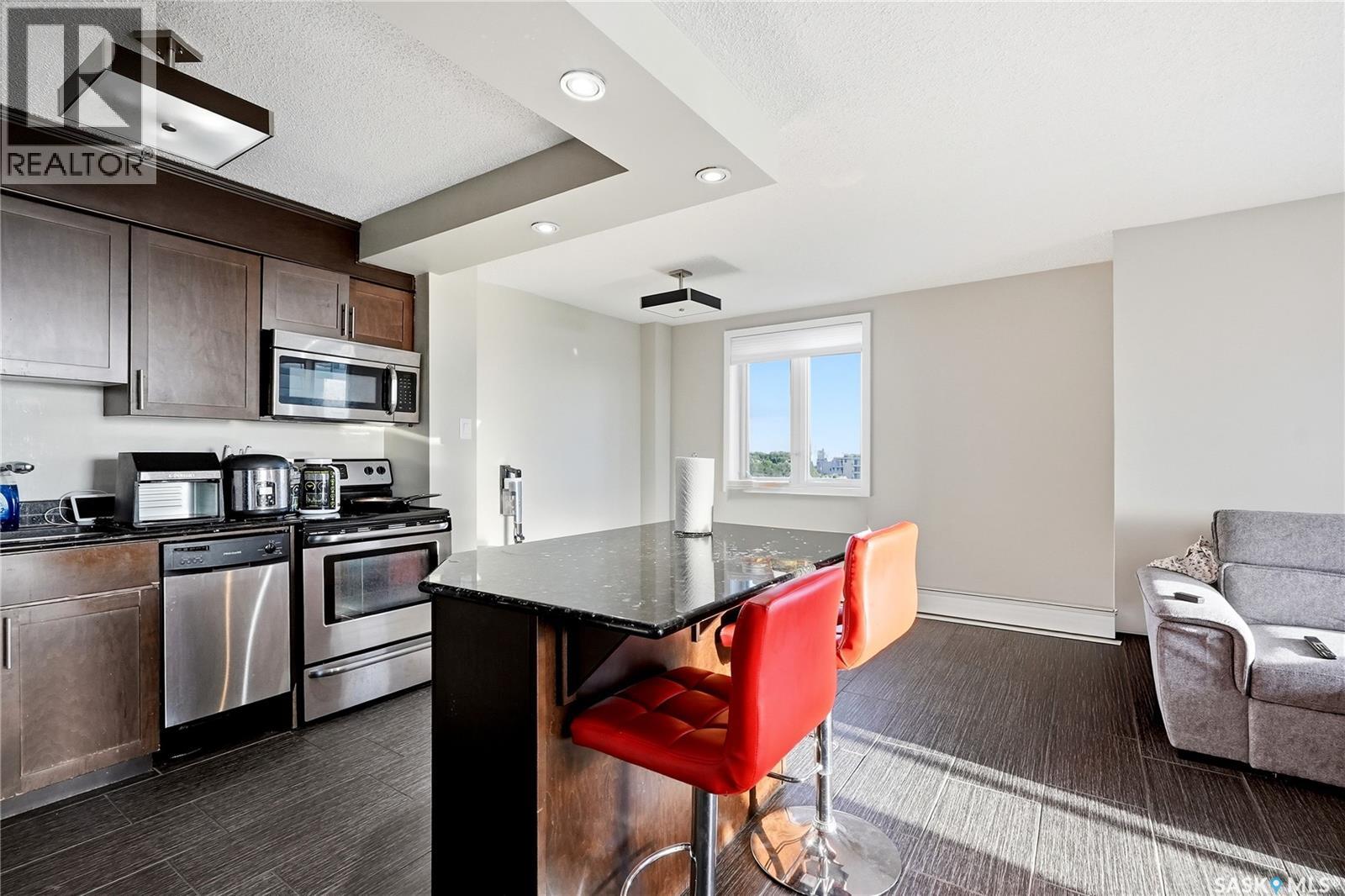 #1207 320 5th AVENUE N - 6