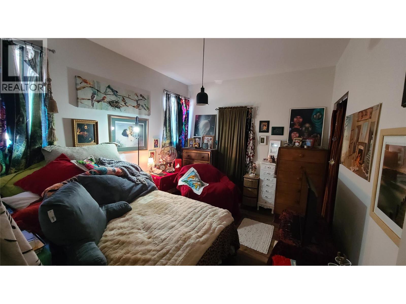 6941 MEADOWS DR Drive - 8