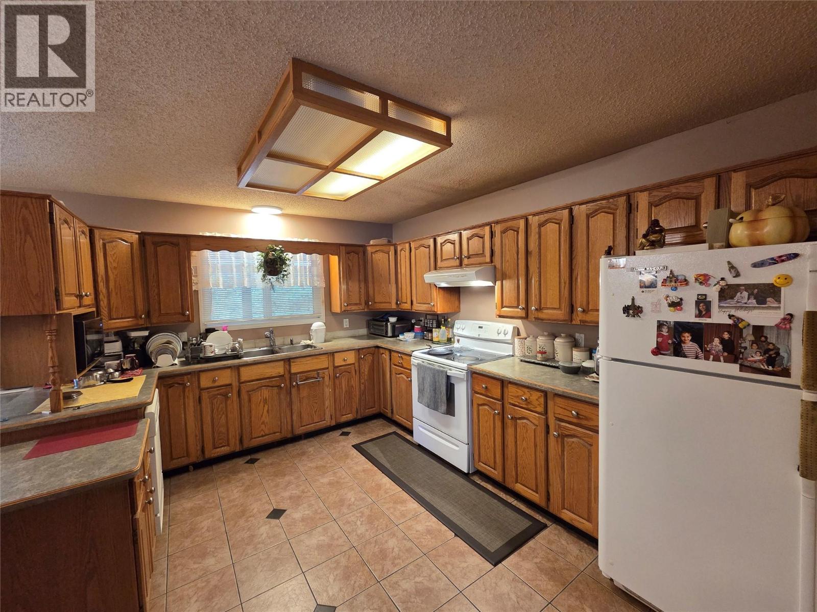 2724 Dafoe Street - 12