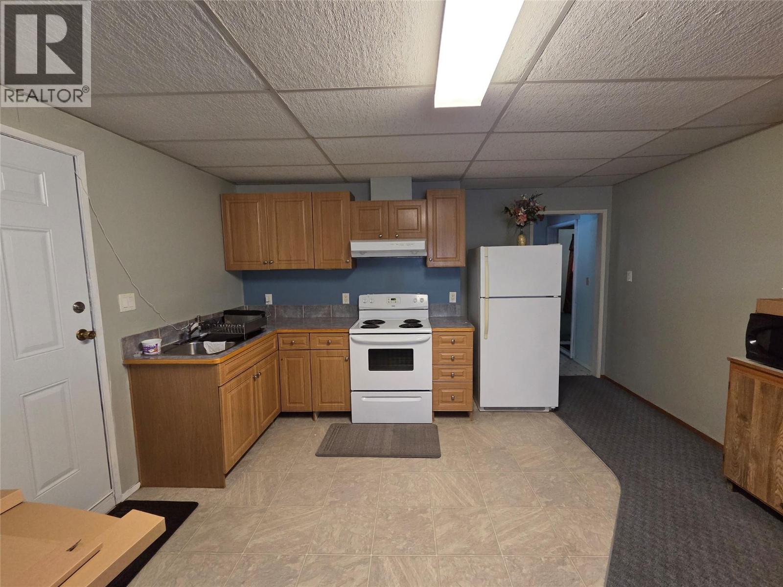 2724 Dafoe Street - 27