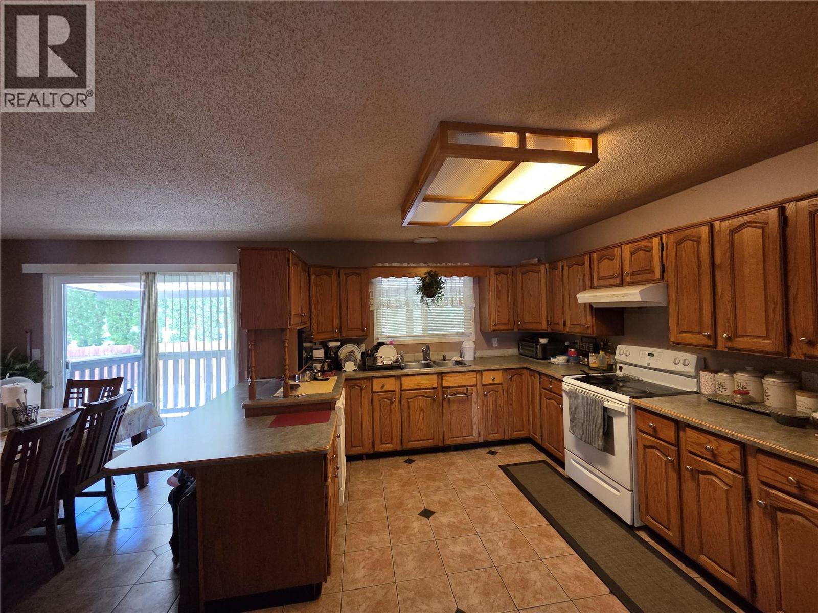 2724 Dafoe Street - 11