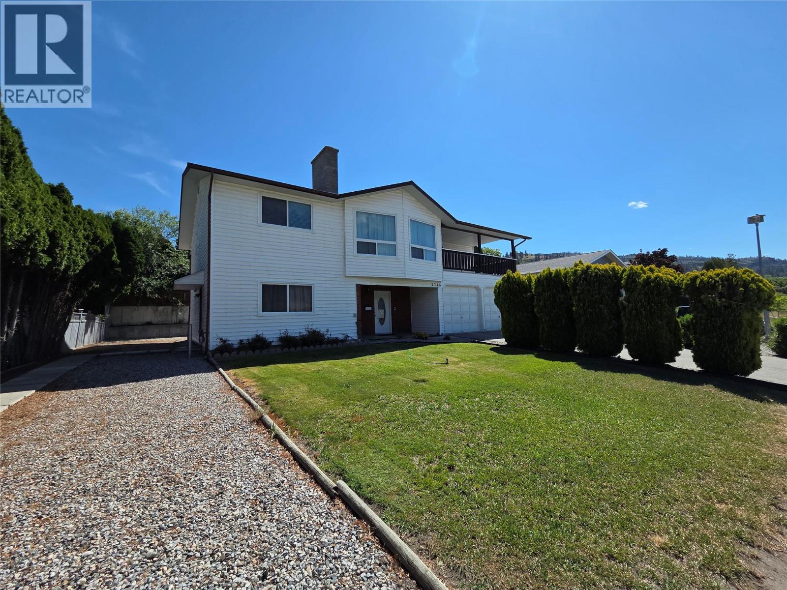 2724 Dafoe Street - 1