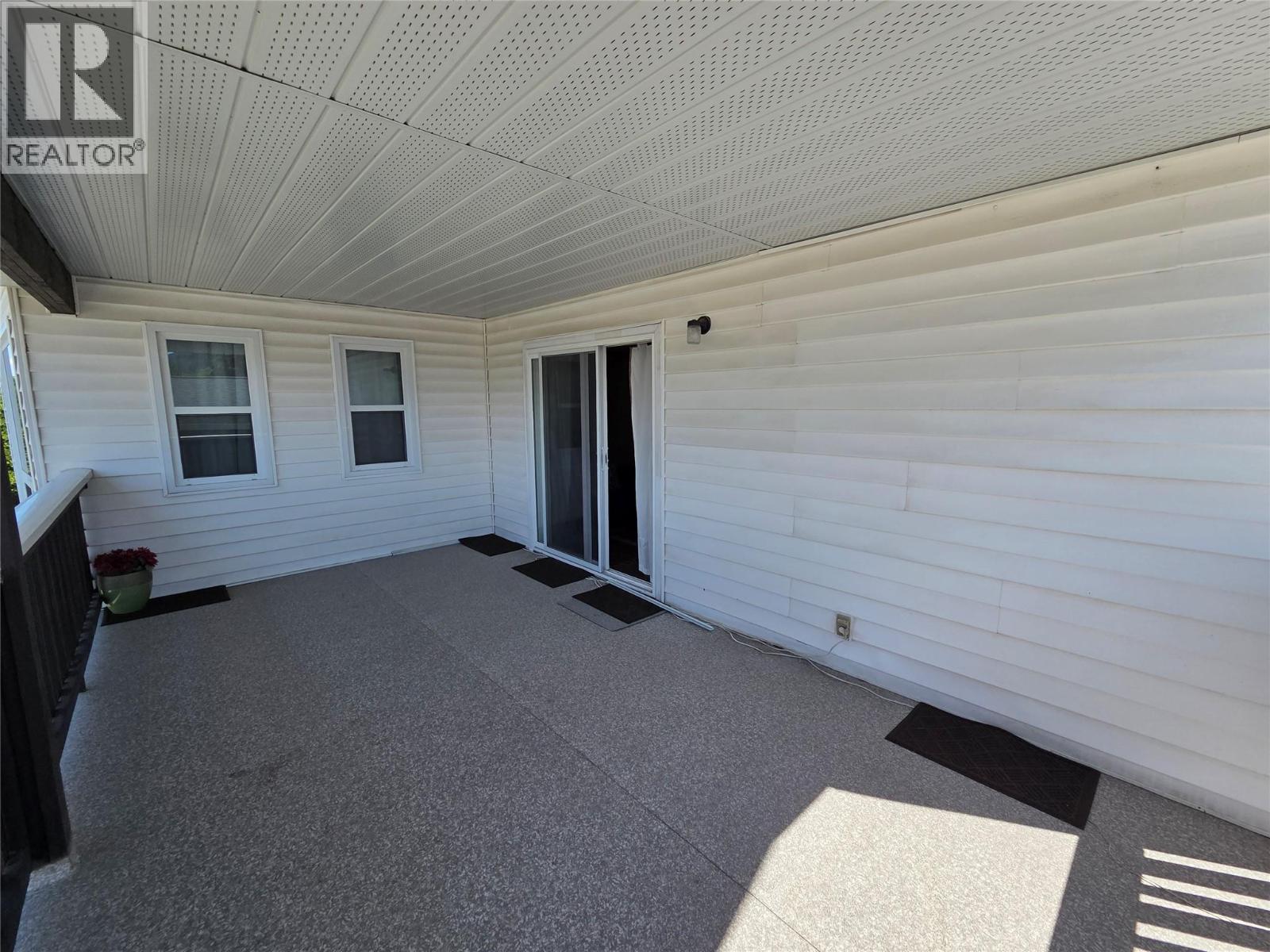 2724 Dafoe Street - 34