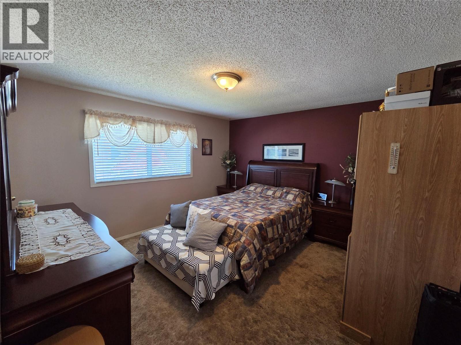 2724 Dafoe Street - 23