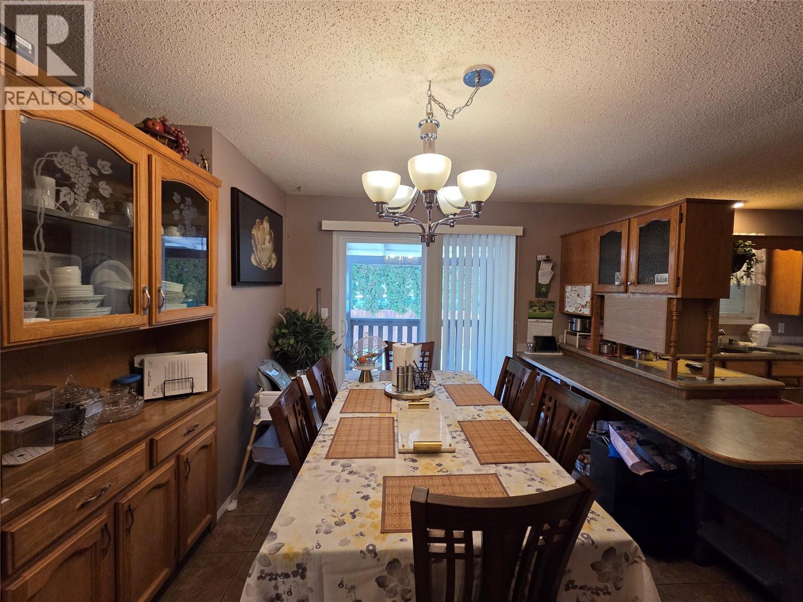 2724 Dafoe Street - 15