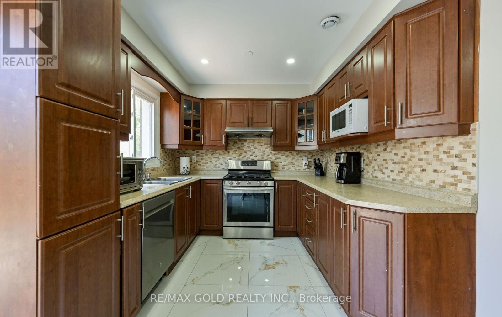 171 FERNFOREST DRIVE - 10