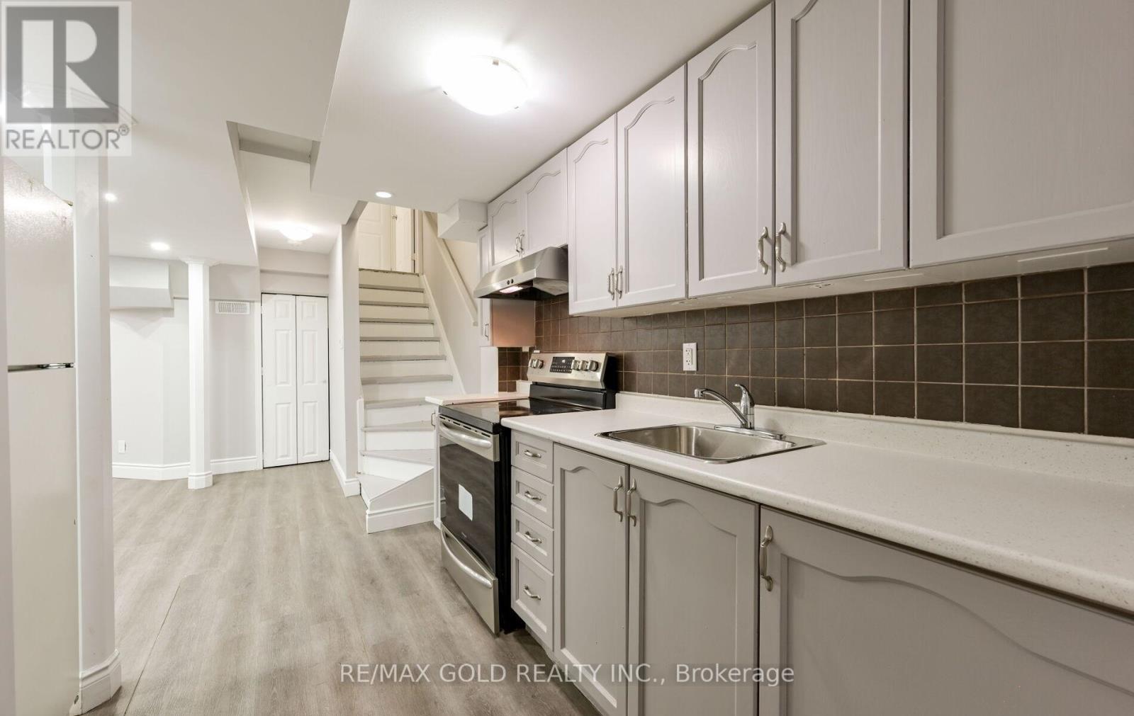 171 FERNFOREST DRIVE - 35
