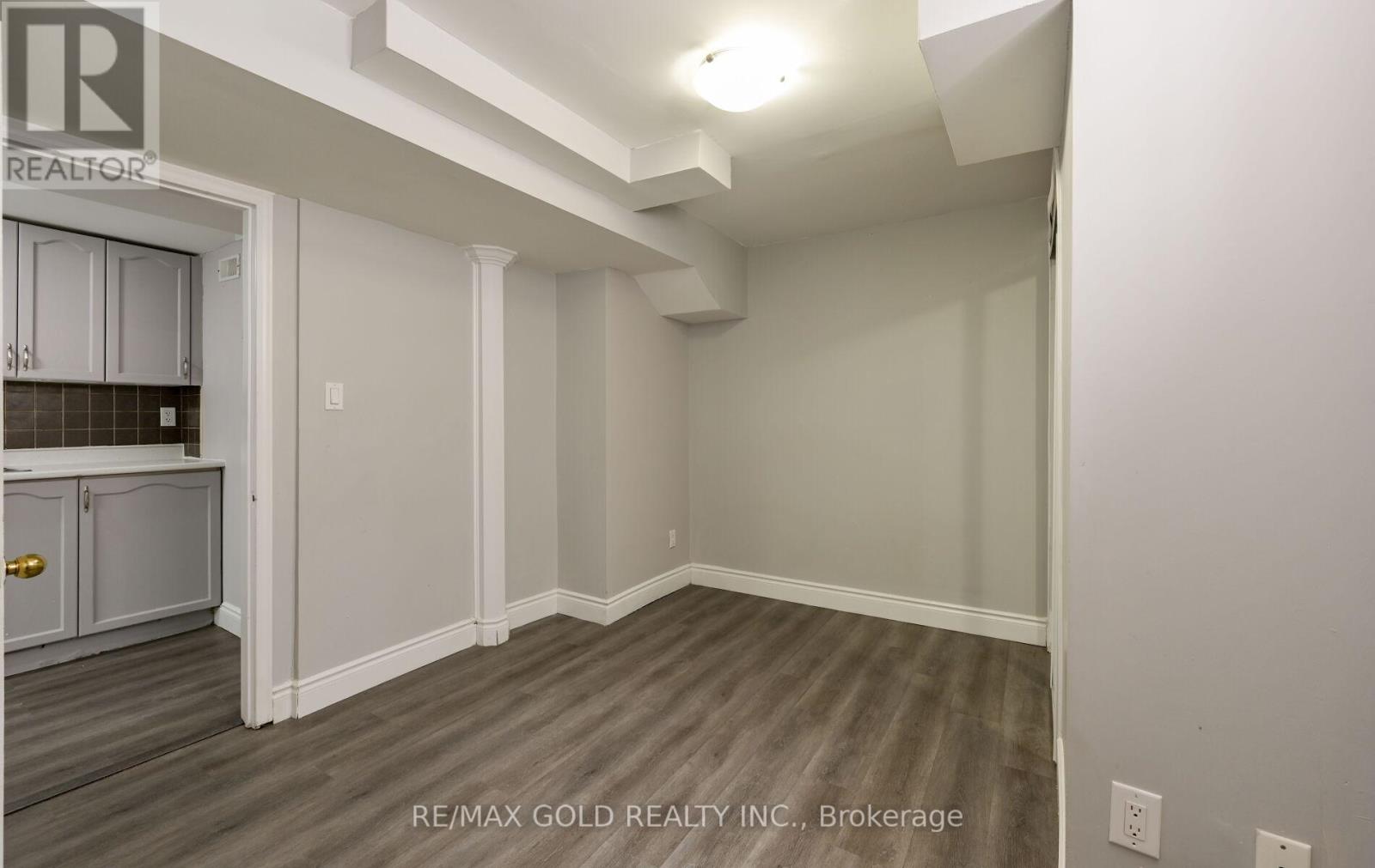 171 FERNFOREST DRIVE - 36