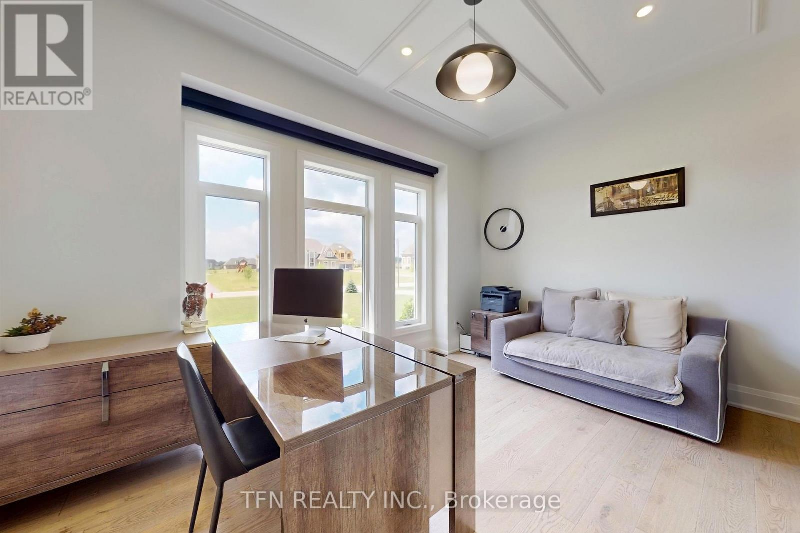 258 AMOS DRIVE - 18