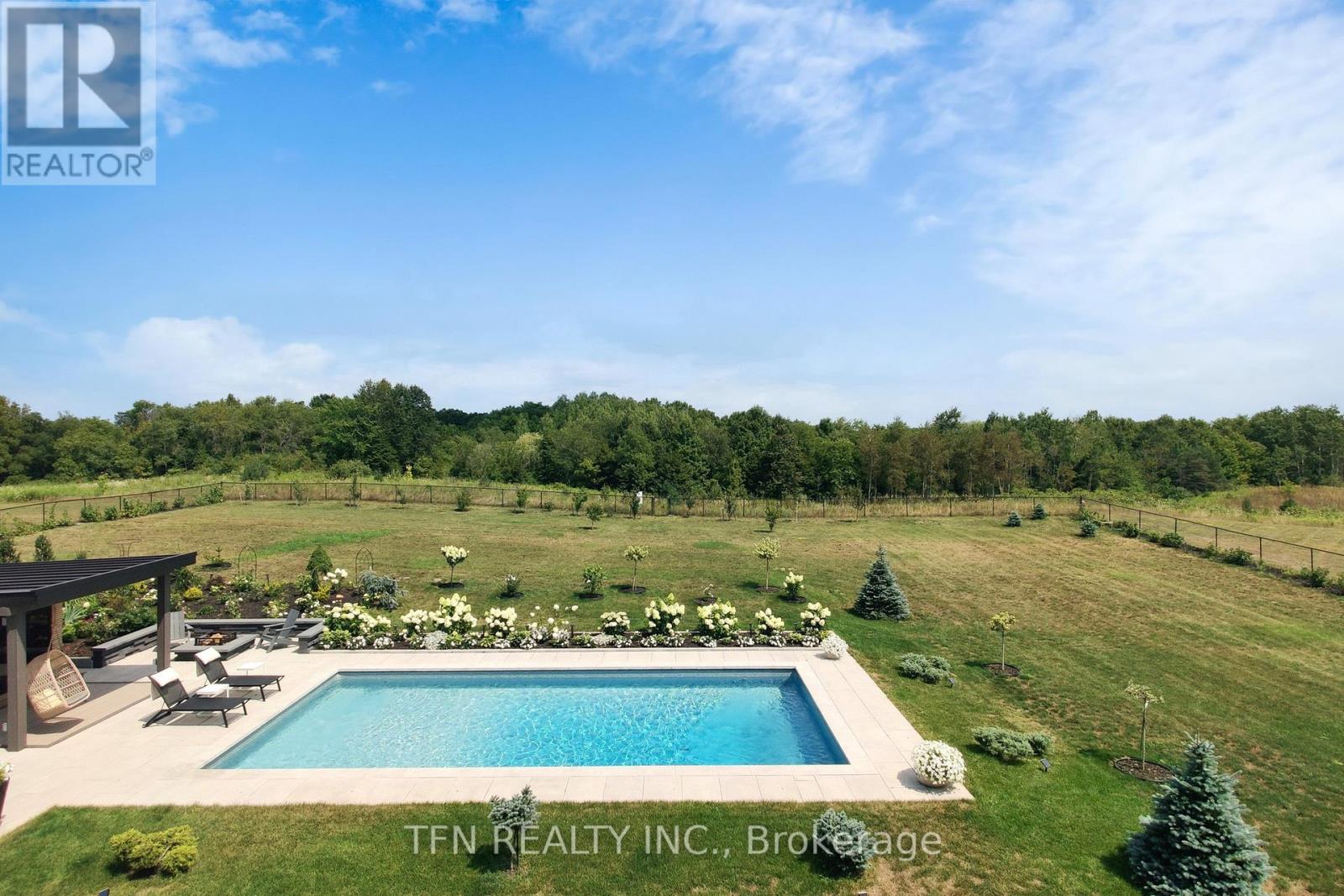 258 AMOS DRIVE - 35