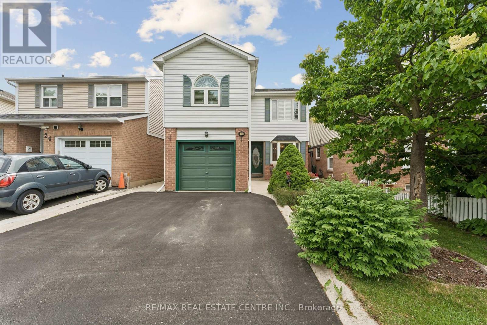 26 JAMESON CRESCENT - 1