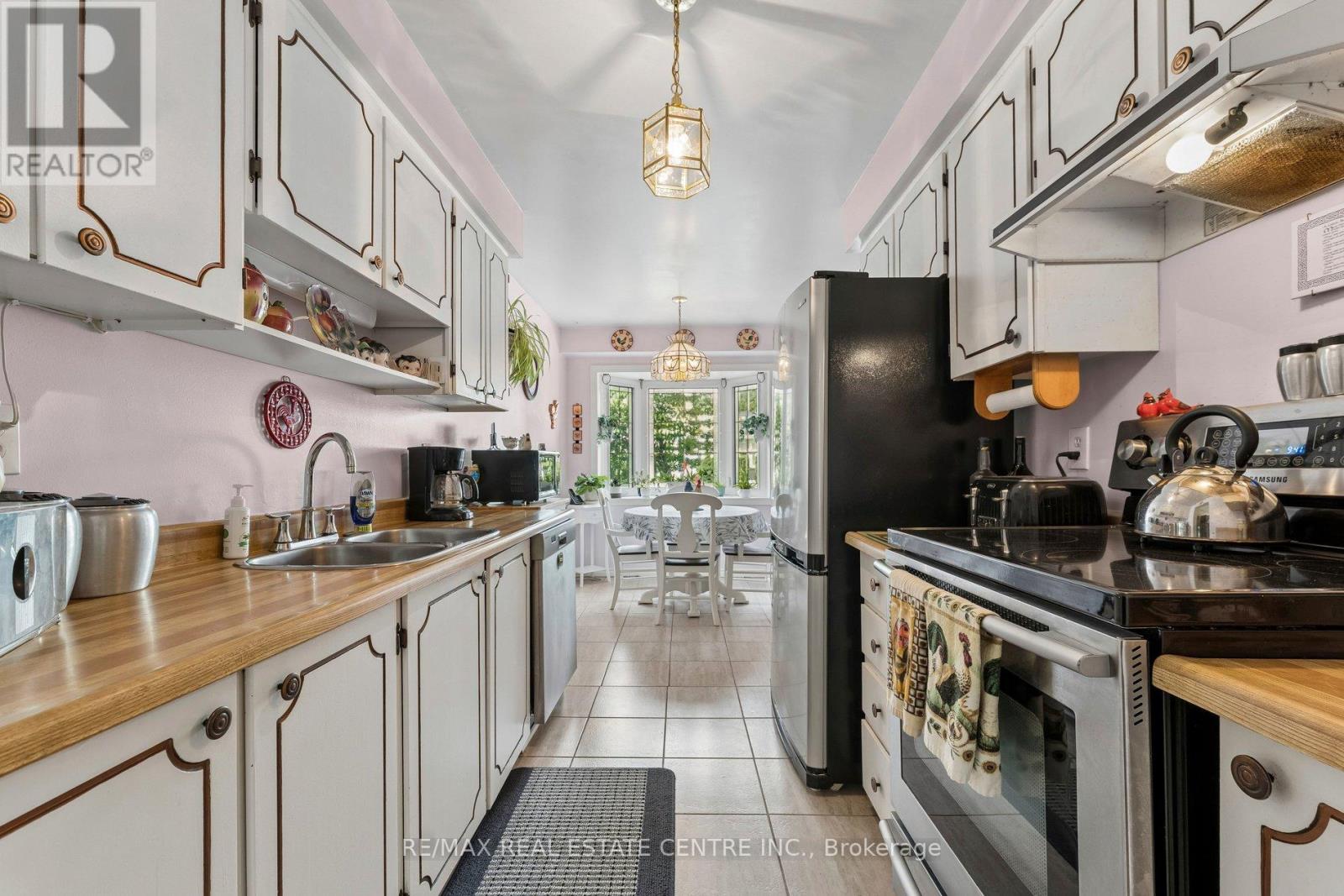 26 JAMESON CRESCENT - 11