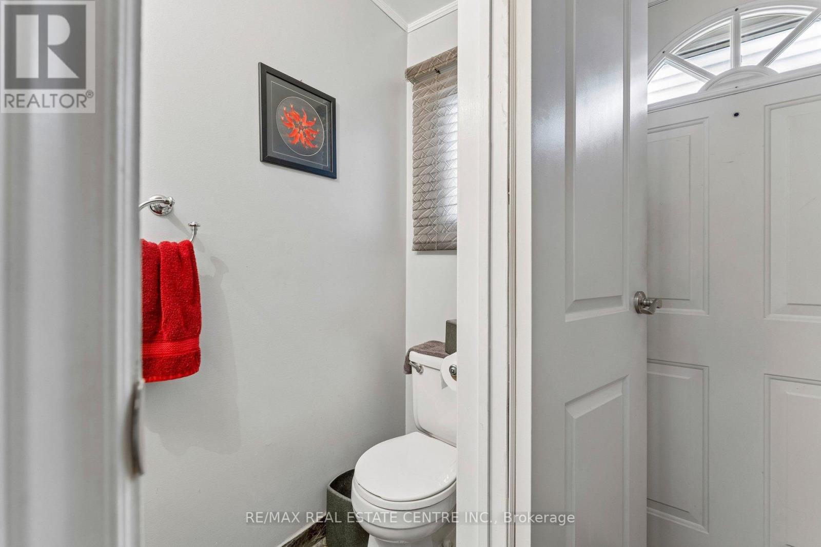 26 JAMESON CRESCENT - 19