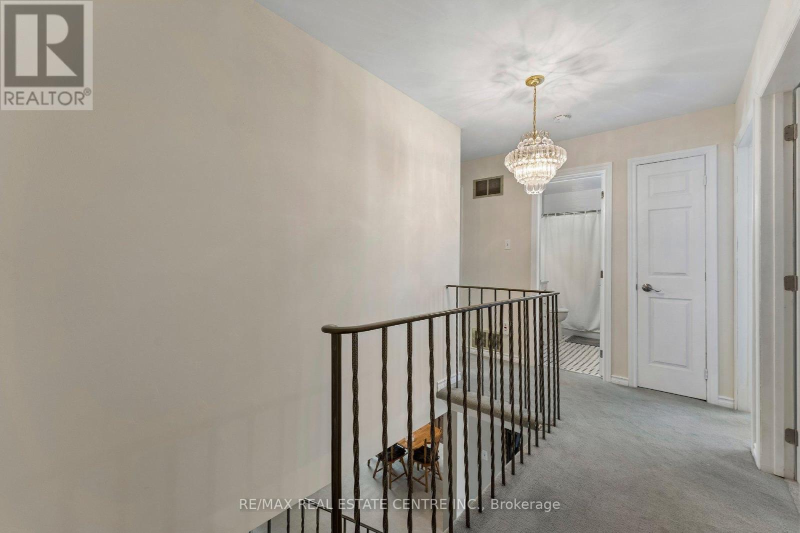 26 JAMESON CRESCENT - 20