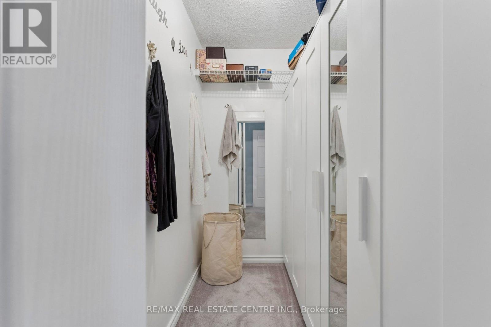 26 JAMESON CRESCENT - 22