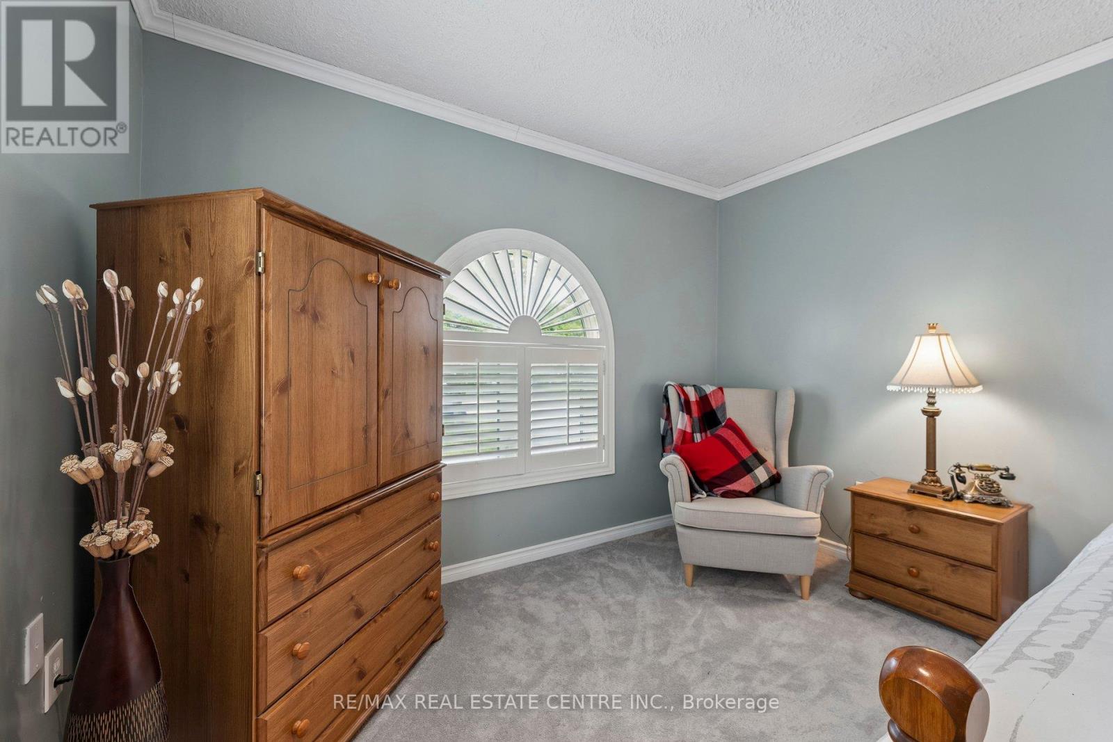 26 JAMESON CRESCENT - 26