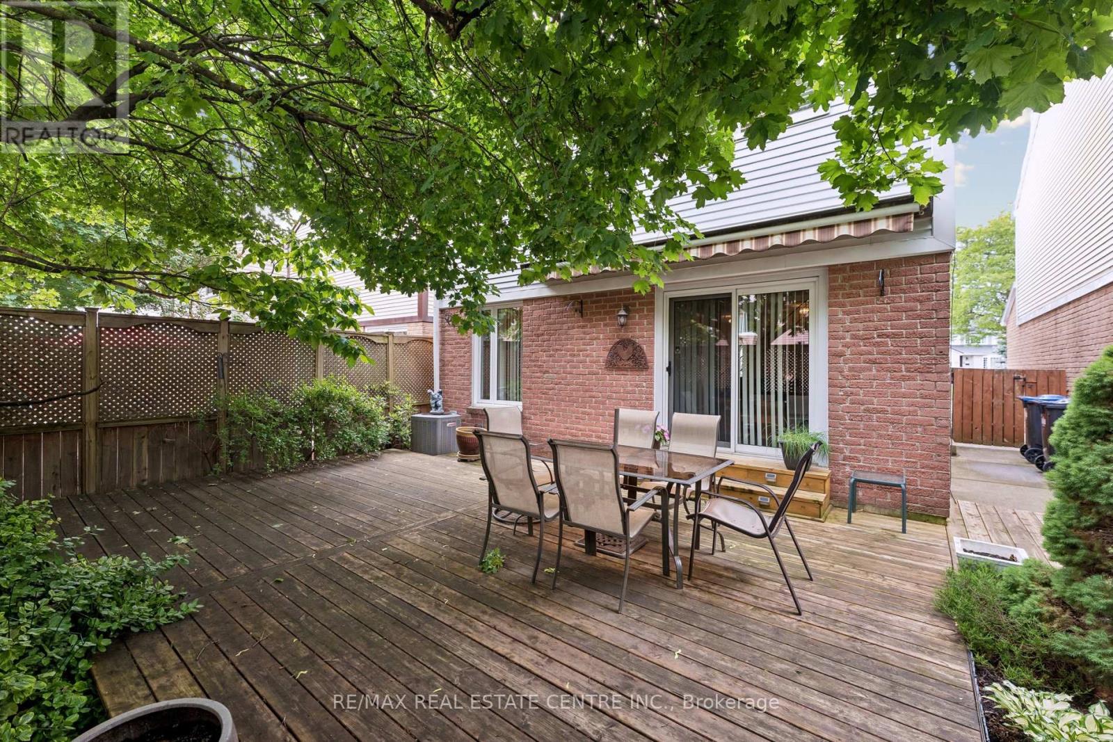 26 JAMESON CRESCENT - 46