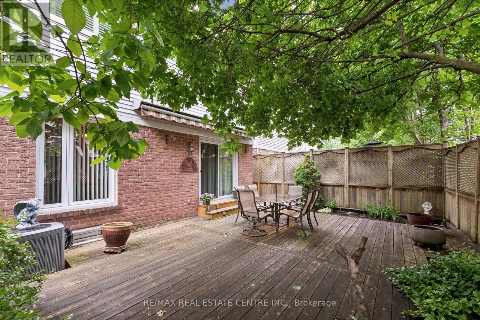 26 JAMESON CRESCENT - 47