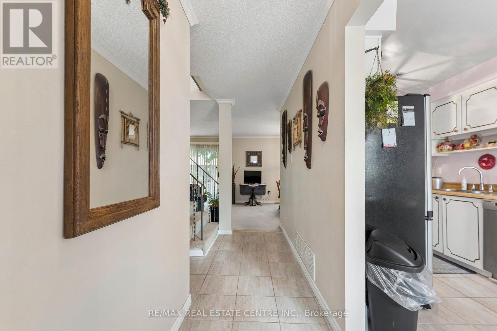 26 JAMESON CRESCENT - 5