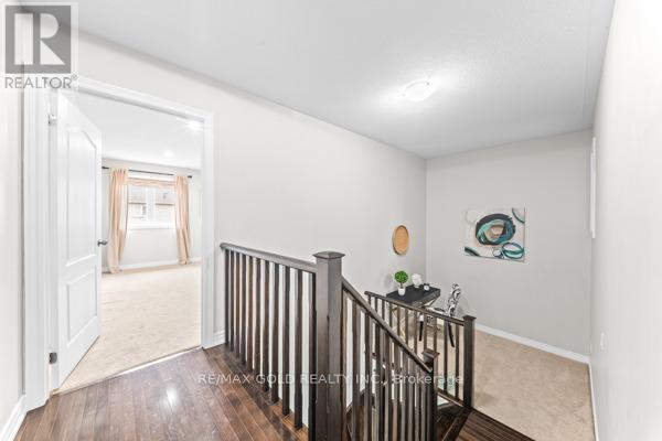 10 ROUGEBANK AVENUE - 25