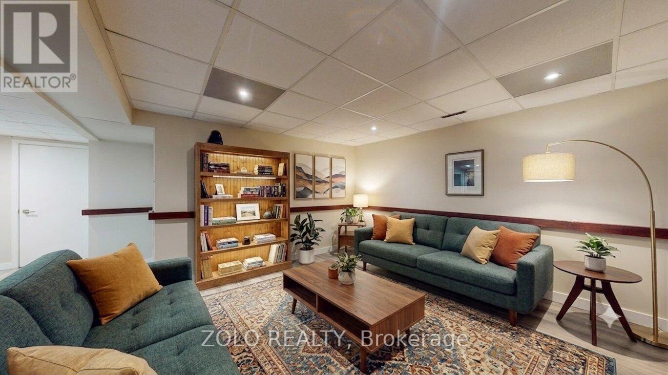 26 CARDWELL STREET - 36
