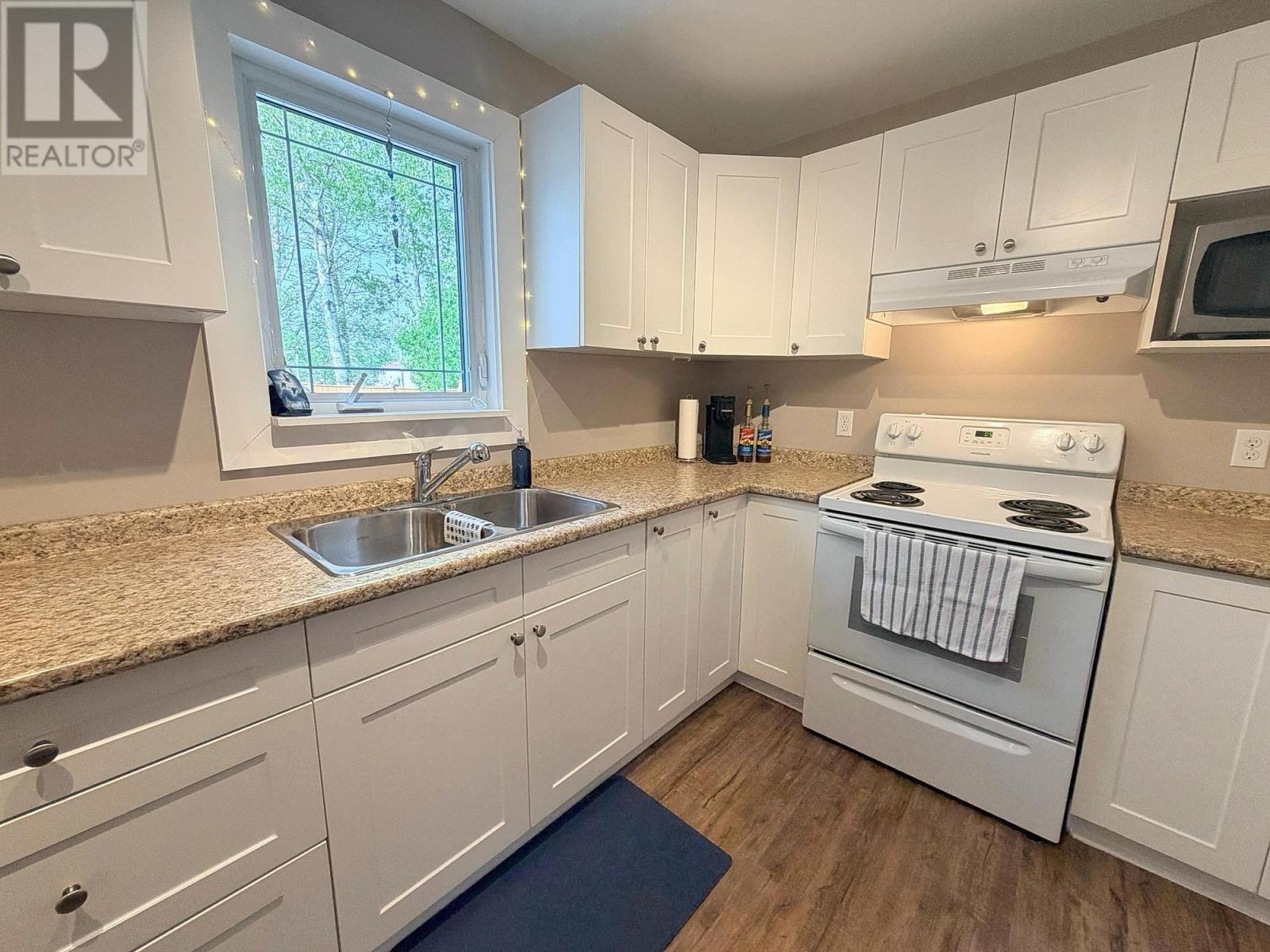 112 Queen ST - 7