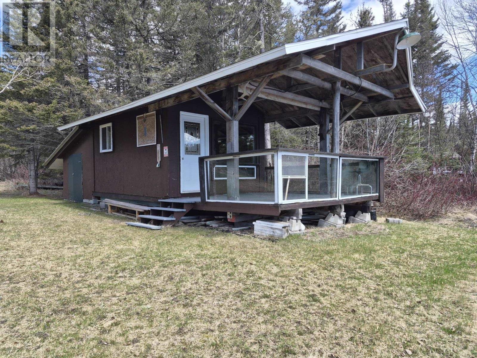 8 Jackfish Lake Road N - 43