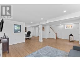 6 Barrett Road, Toronto, ON M4B1V9 Photo 17
