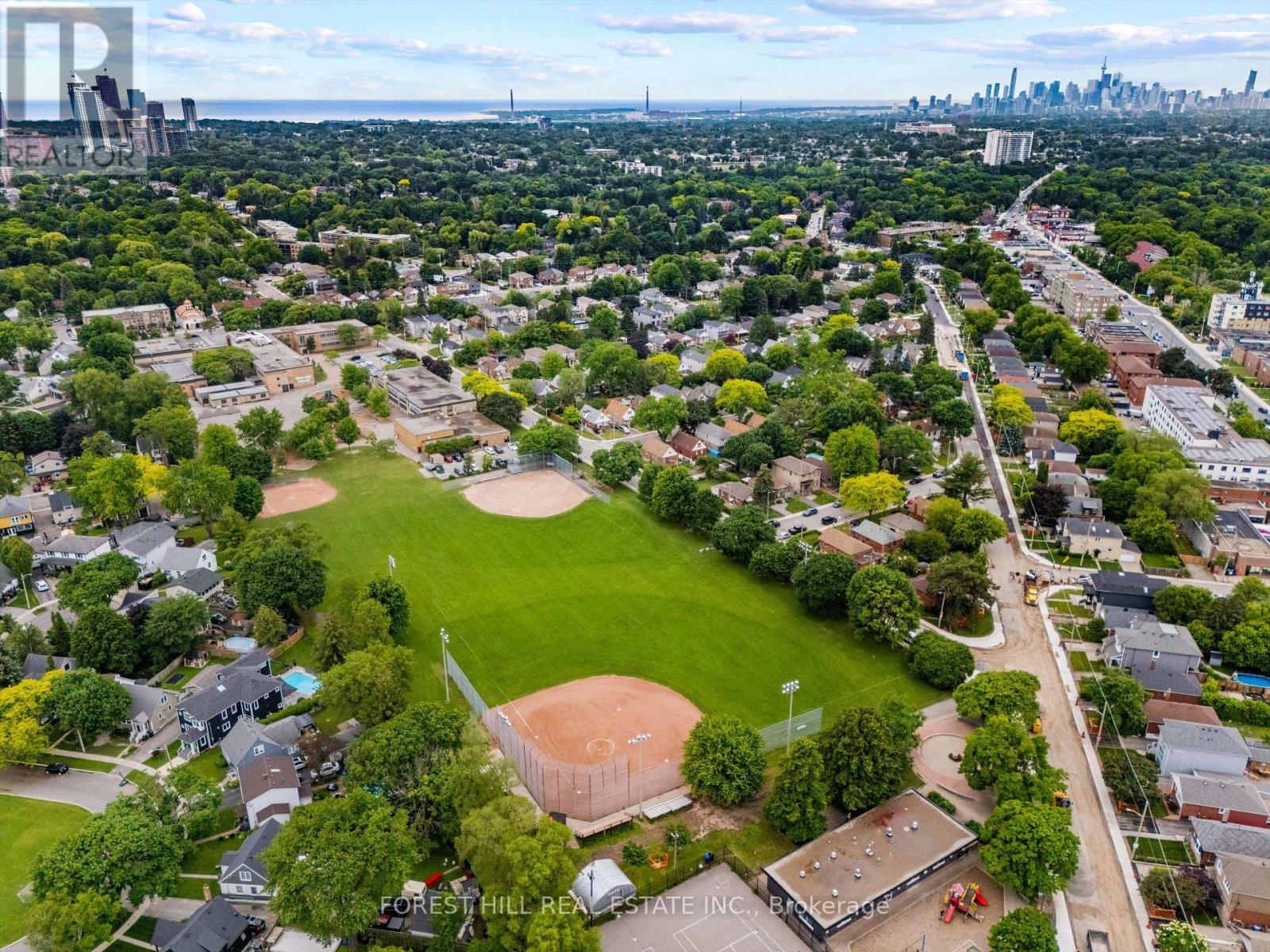 6 BARRETT ROAD - 32