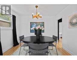 Family room - 6 Barrett Road, Toronto, ON M4B1V9 Photo 7