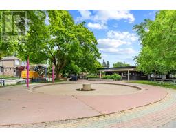 6 Barrett Road, Toronto, ON M4B1V9 Photo 36