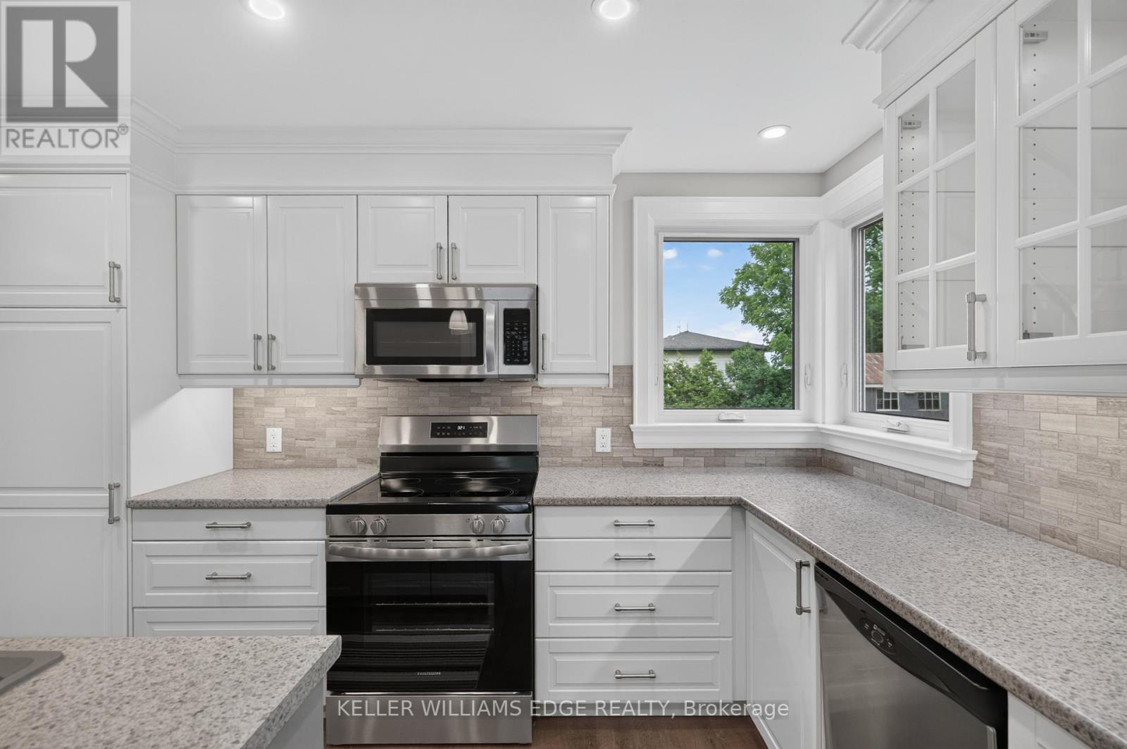 258 LYNDEN ROAD - 13