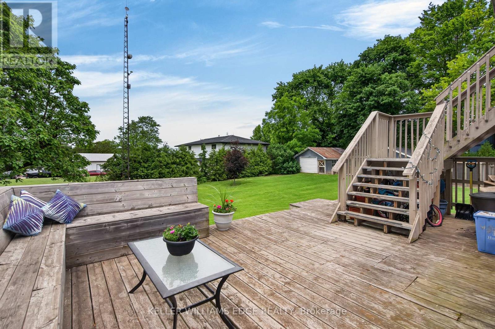 258 LYNDEN ROAD - 36