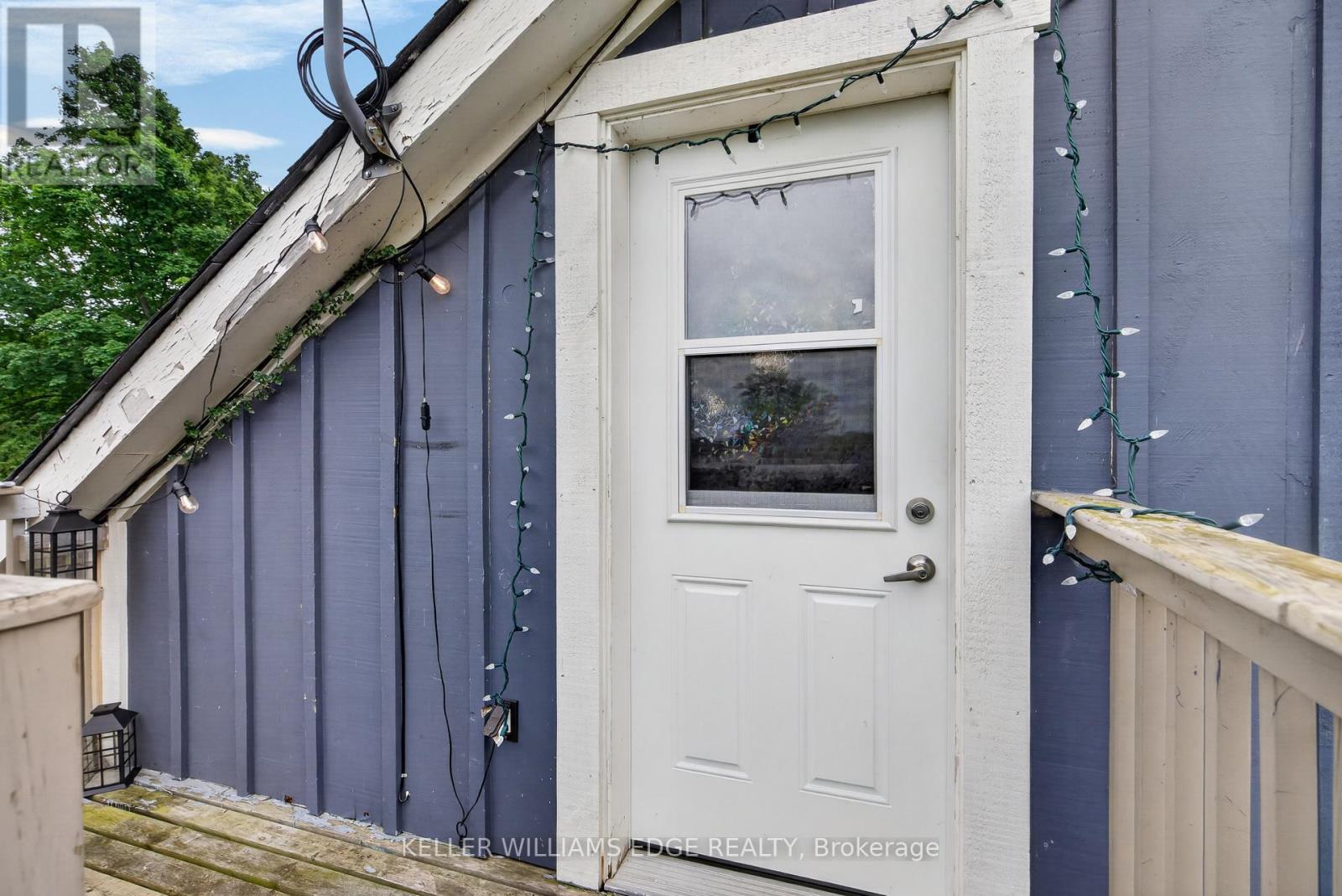 258 LYNDEN ROAD - 37