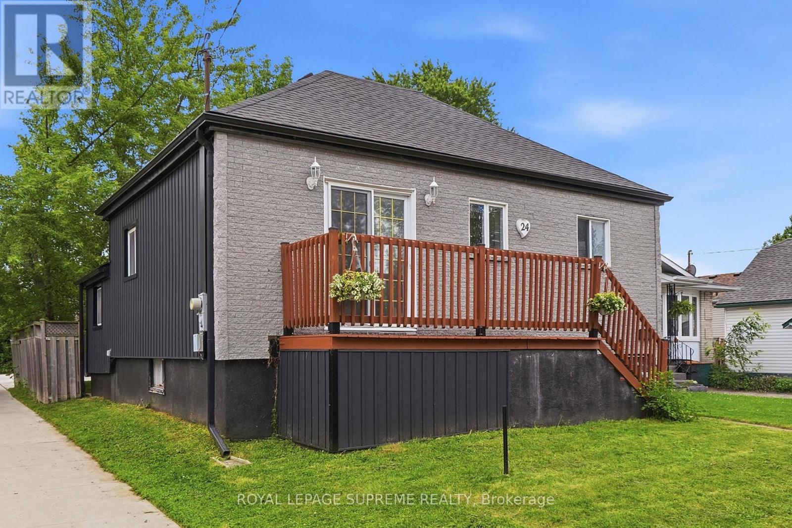 24 ALEXANDRA BOULEVARD - 3