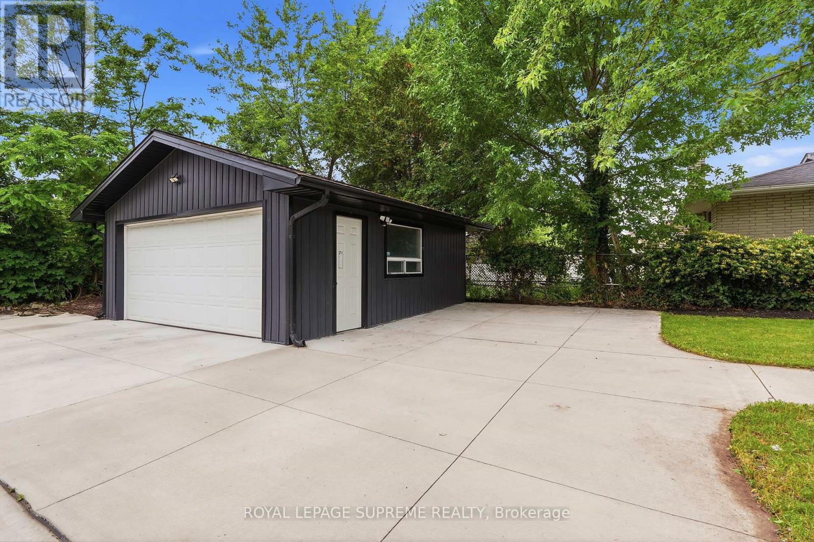 24 ALEXANDRA BOULEVARD - 5