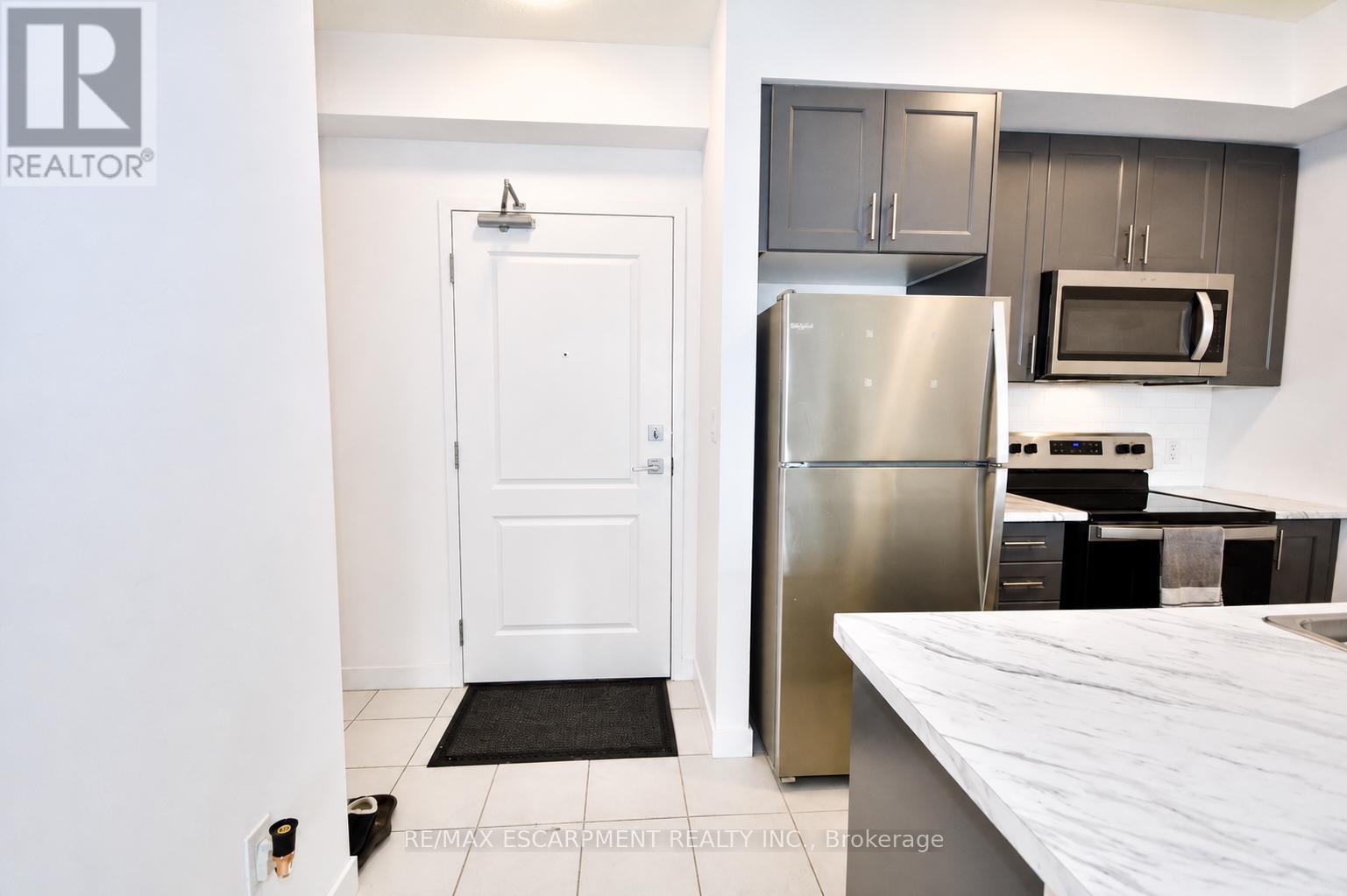 #404 450 DUNDAS STREET E - 2