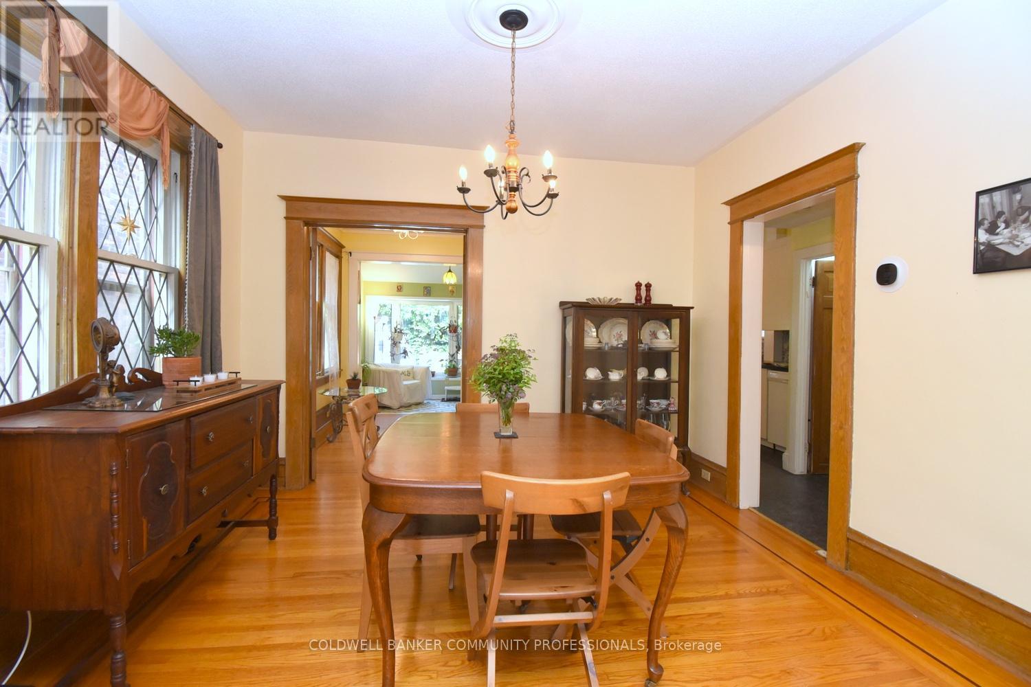 28 ST CLAIR AVENUE - 12