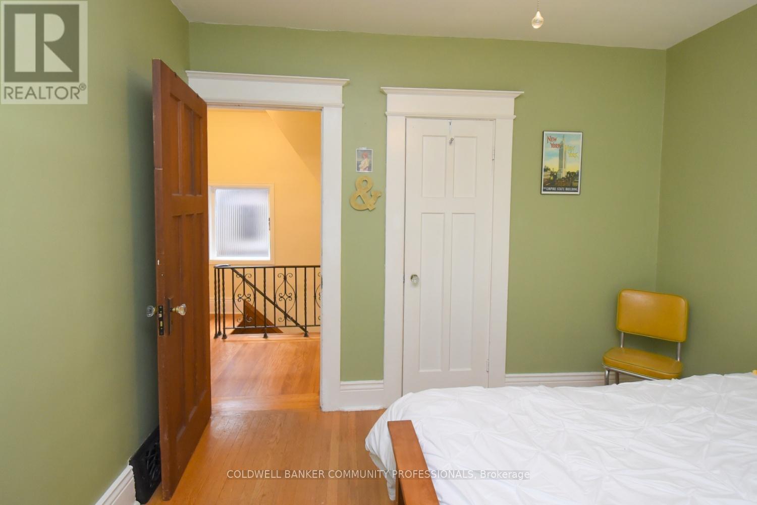 28 ST CLAIR AVENUE - 29