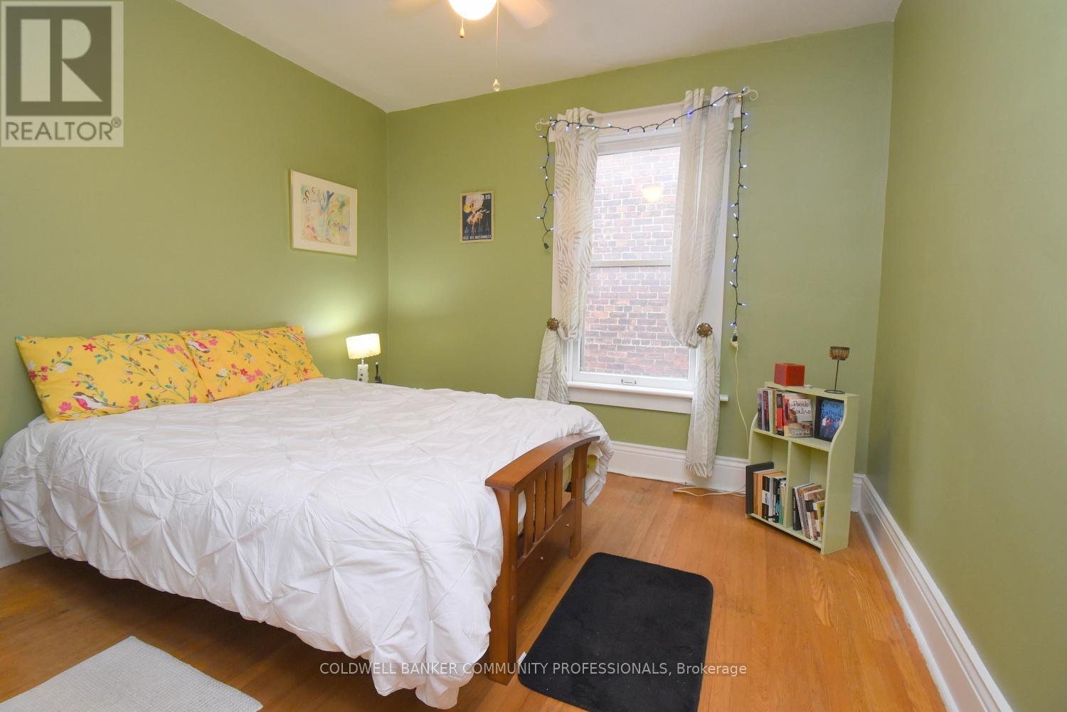 28 ST CLAIR AVENUE - 30