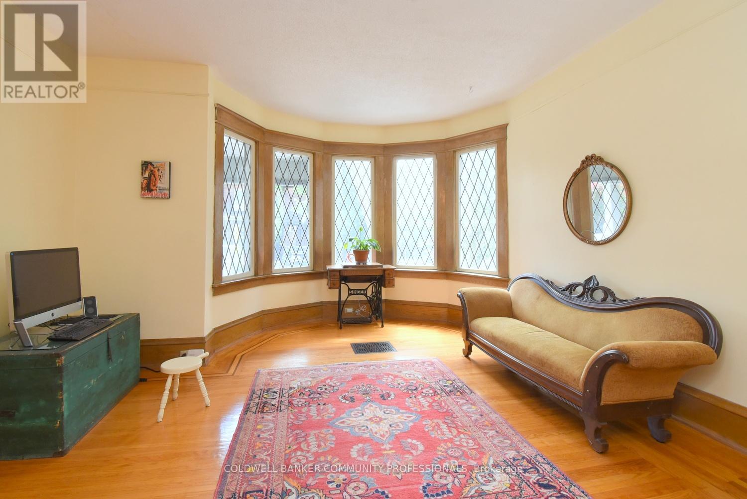 28 ST CLAIR AVENUE - 7