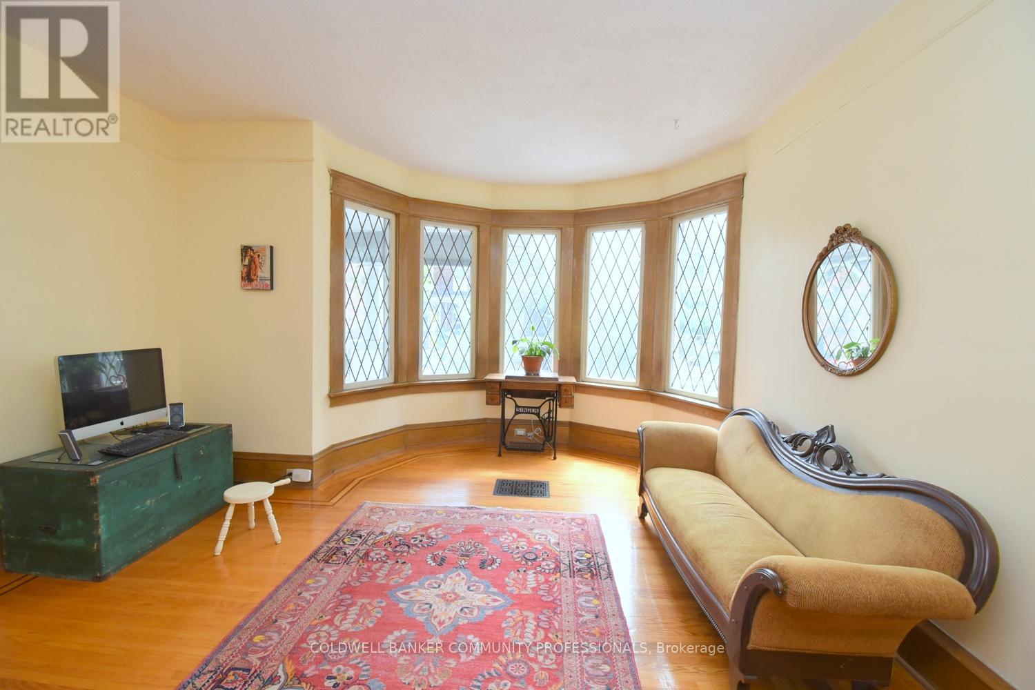 28 ST CLAIR AVENUE - 8