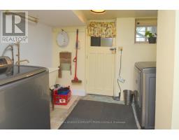 28 St Clair Avenue, Hamilton, ON L8M2N3 Photo 36