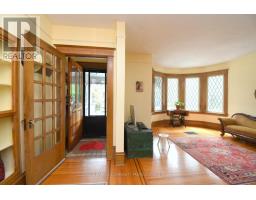 Den - 28 St Clair Avenue, Hamilton, ON L8M2N3 Photo 6