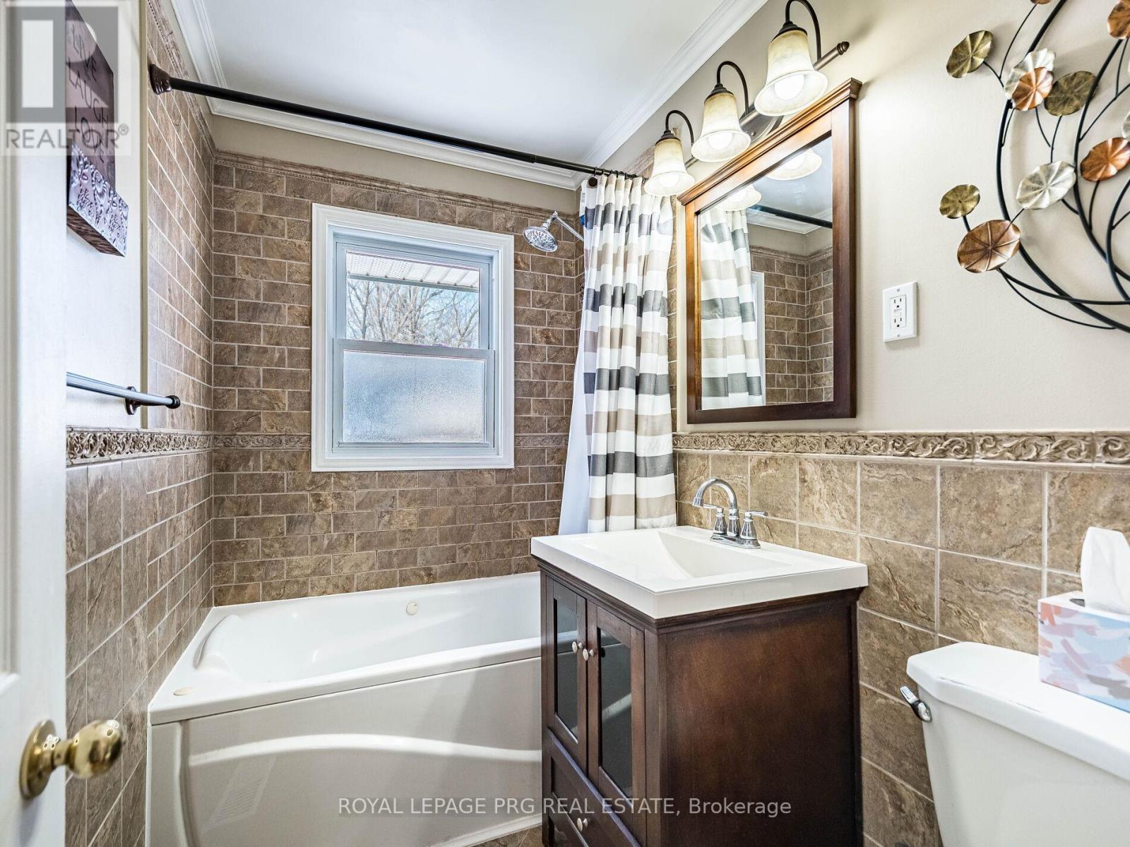 306 HELENA STREET - 21