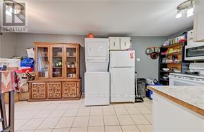 53 HELENE CRESCENT - 14