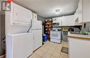 53 HELENE CRESCENT - 16