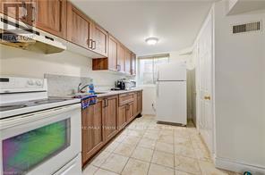53 HELENE CRESCENT - 24